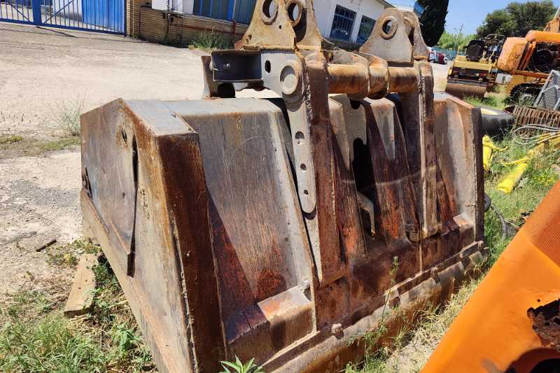 OmecoHub - Immagine FIAT HITACHI W170